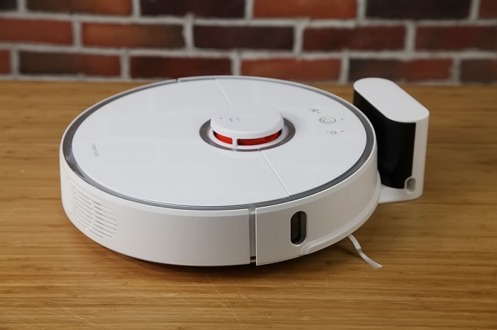 so sánh robot hút bụi Xiaomi với iLife